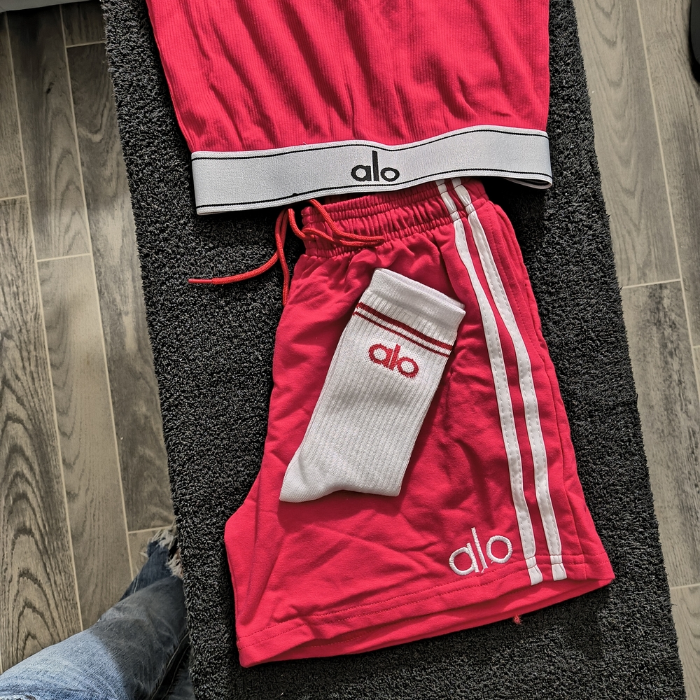 ALO Yoga Men's Vibrant Red Athletic Shorts